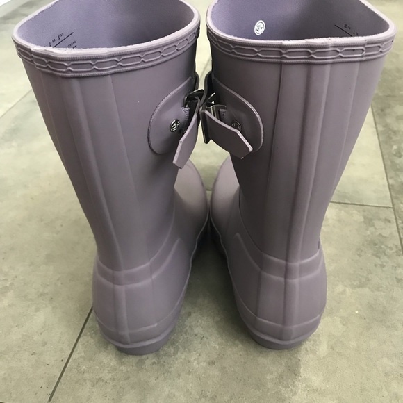 NEW Hunter original short lavender rain boots! - Picture 5 of 7